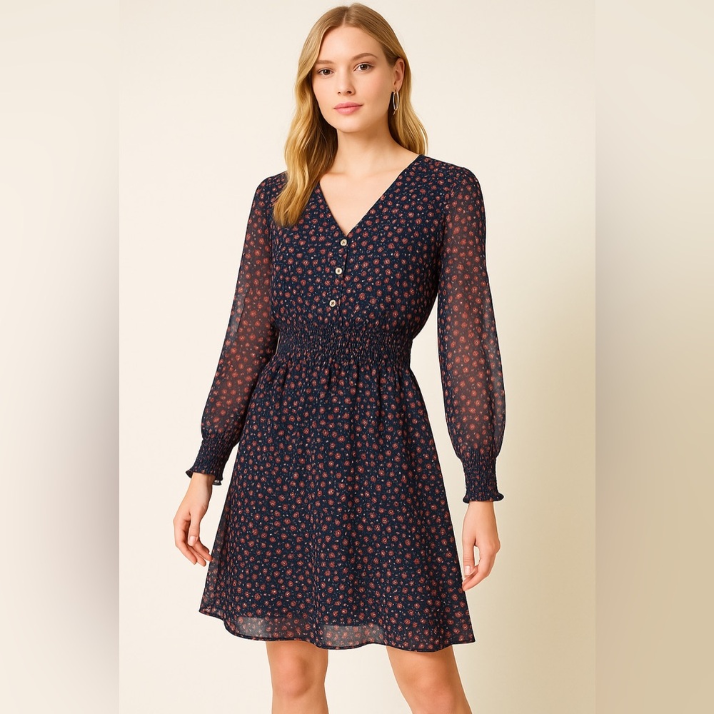 🌸 LOFT Floral Smocked Waist Dress – Size Medium 🌸